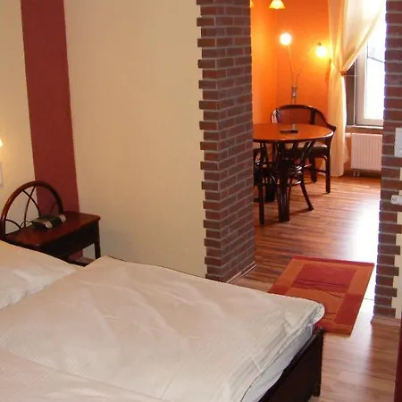 Landgasthof ホテル タープ